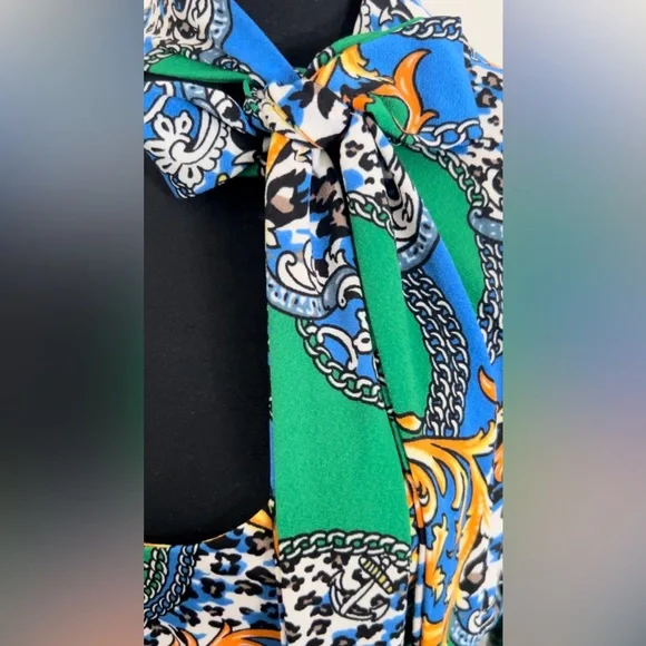 NWOT TIE COLLAR MAXI DRESS 3X GREEN
Boutique Item - Picture 3 of 8